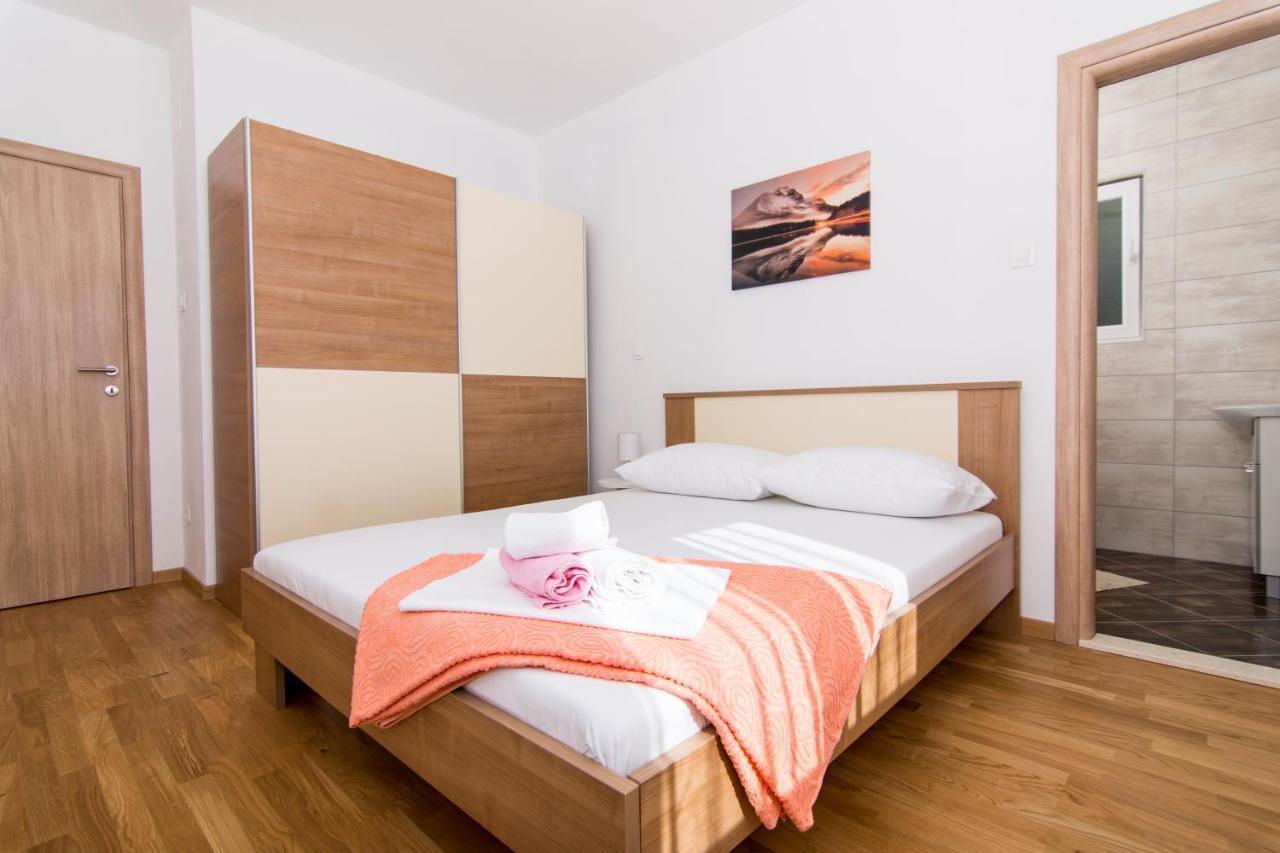 Apartments Ploka 오크루그고른지 외부 사진