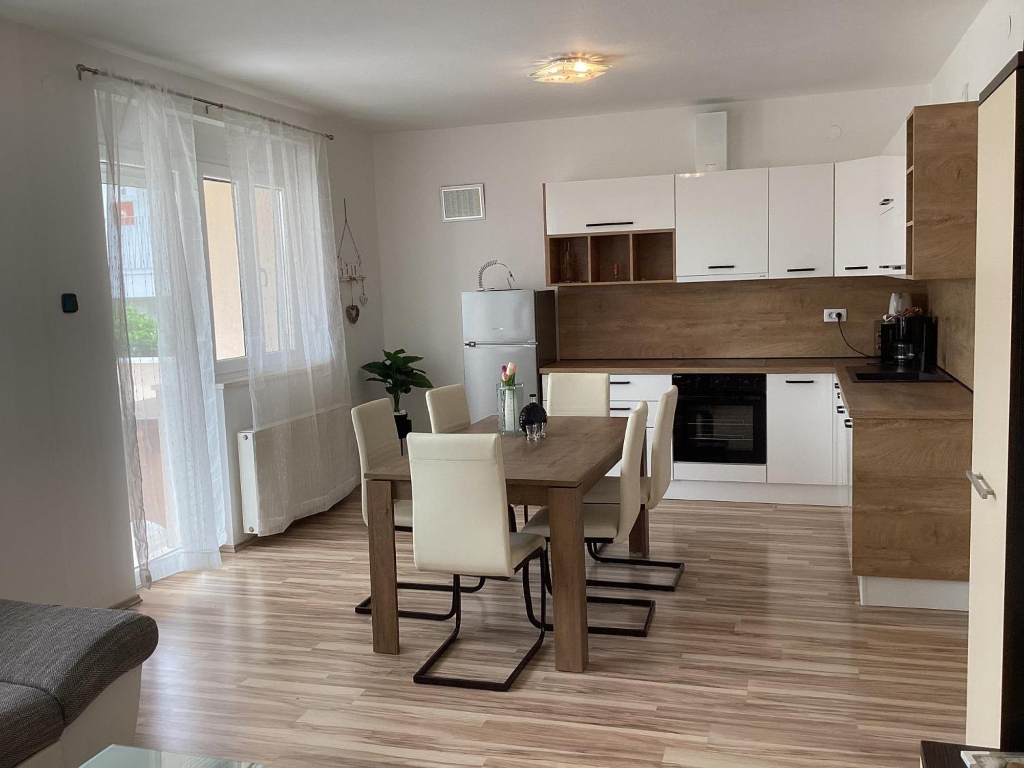 Apartments Ploka 오크루그고른지 외부 사진